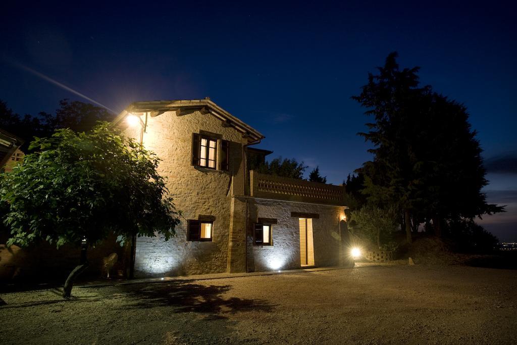 Agriturismo Il Girasole مونتيفالكو المظهر الخارجي الصورة